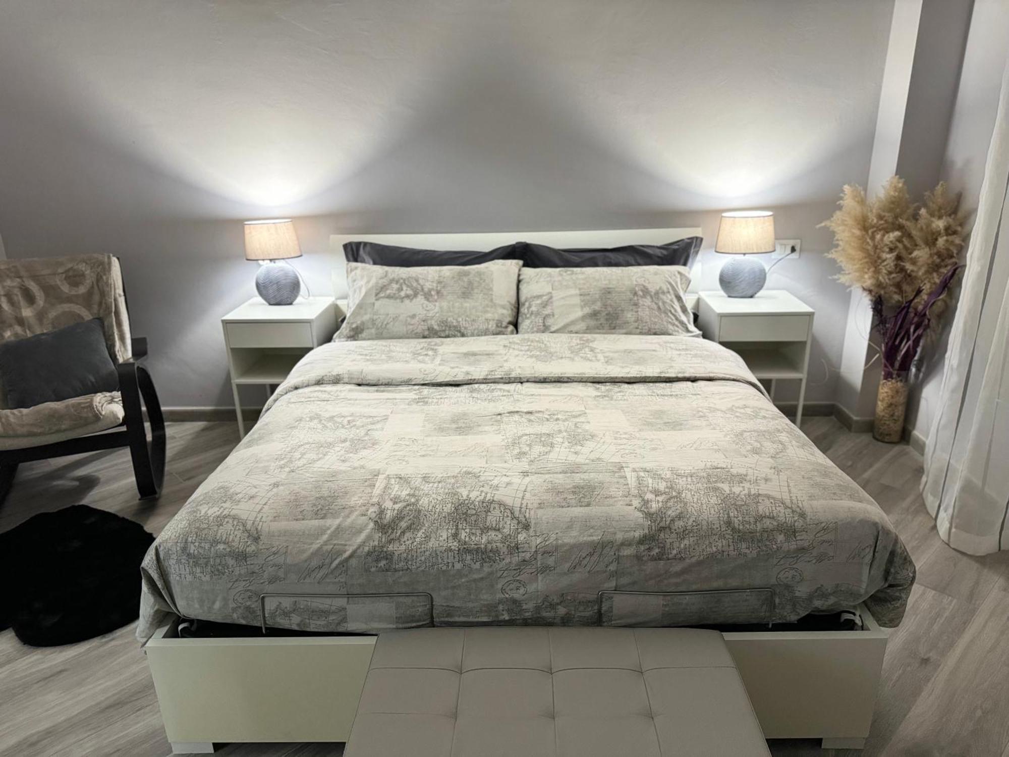 Apartament Trento House Zona Stazione Centro Storico Parma Zewnętrze zdjęcie